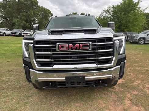Used 2026 GMC Sierra 3500 SLT w/ SLT Premium Package image 2