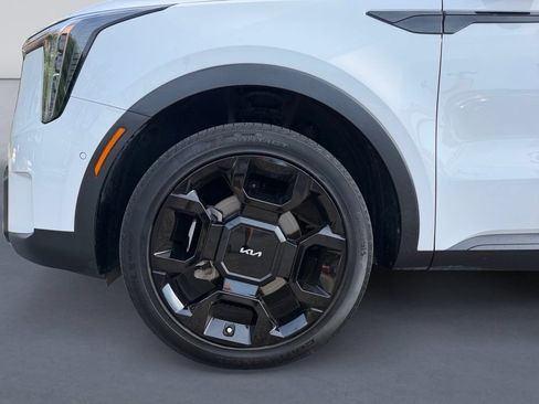 Used 2024 Kia Sorento SX AWD/4WD image 9