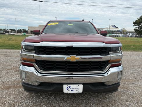 Used 2018 Chevrolet Silverado 1500 LT w/ Texas Edition RWD image 2