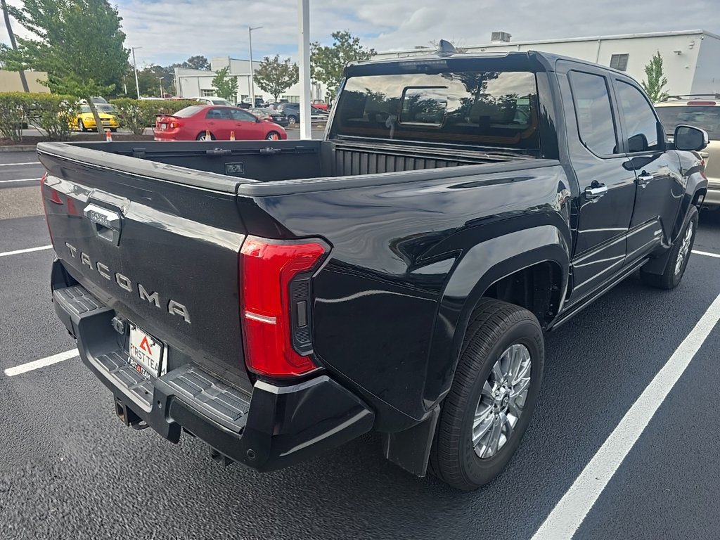 Used 2024 Toyota Tacoma Limited w/ Limited Package (LT) AWD/4WD image 5