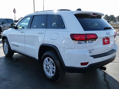 Used 2020 Jeep Grand Cherokee Laredo image 7