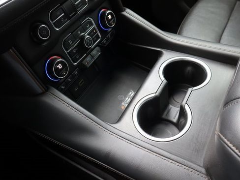 Used 2021 Chevrolet Tahoe High Country image 11