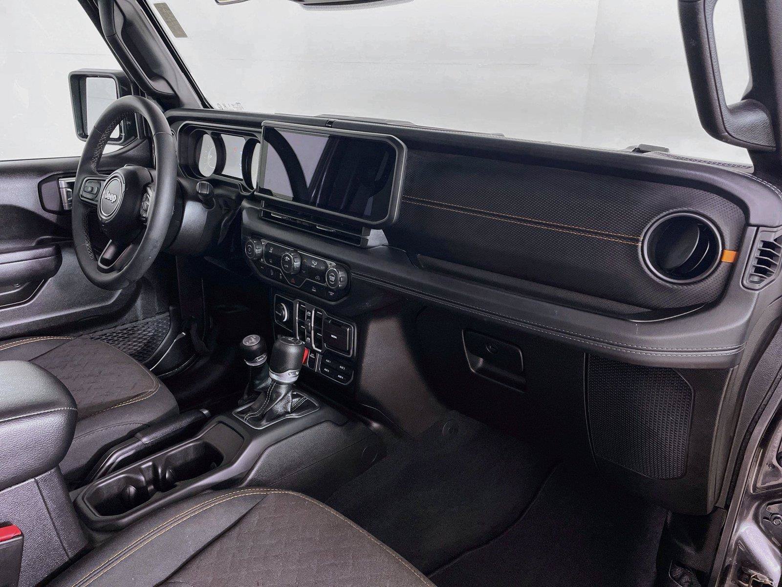 Used 2026 Jeep Gladiator Mojave AWD/4WD image 26