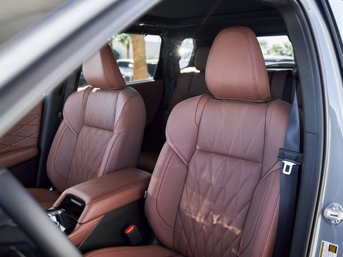 New 2025 Mitsubishi Outlander SEL image 30