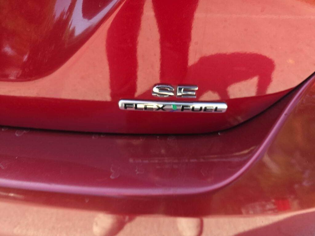 Used 2013 Ford Focus SE w/ SE Winter Pkg FWD image 15