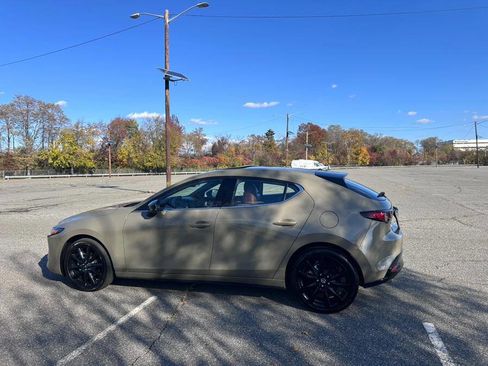 Used 2024 MAZDA MAZDA3 s image 6