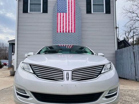 Used 2014 Lincoln MKZ AWD w/ Equipment Group 102A Reserve image 3