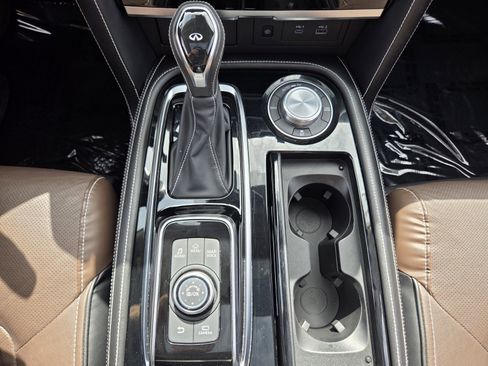 Used 2023 INFINITI QX80 Premium Select w/ All-Season Package AWD/4WD image 27