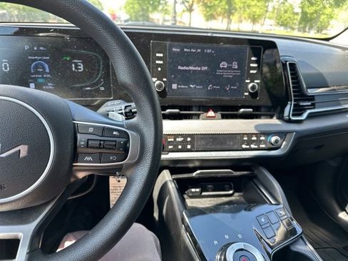 Certified 2023 Kia Sportage LX AWD/4WD image 37