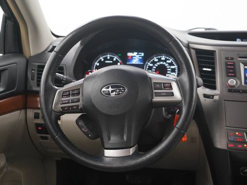 Used 2014 Subaru Outback 2.5i Limited w/ Moonroof Package AWD/4WD image 16