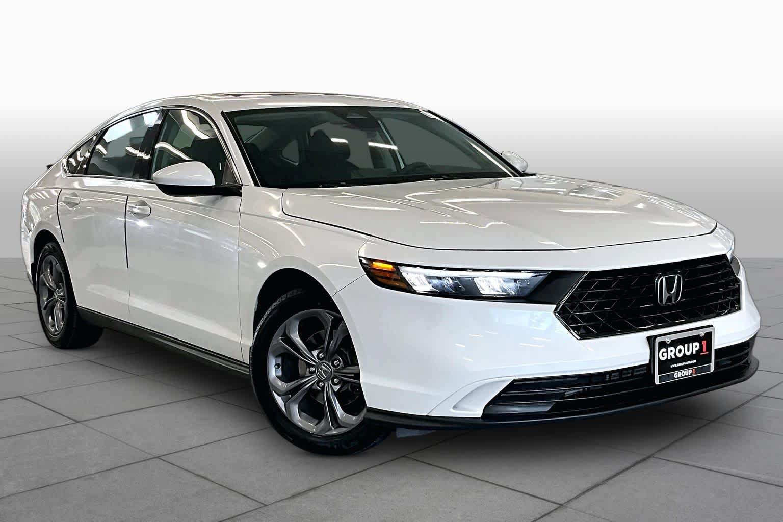 Used 2024 Honda Accord EX image 3