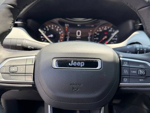 Used 2025 Jeep Compass Limited AWD/4WD image 14