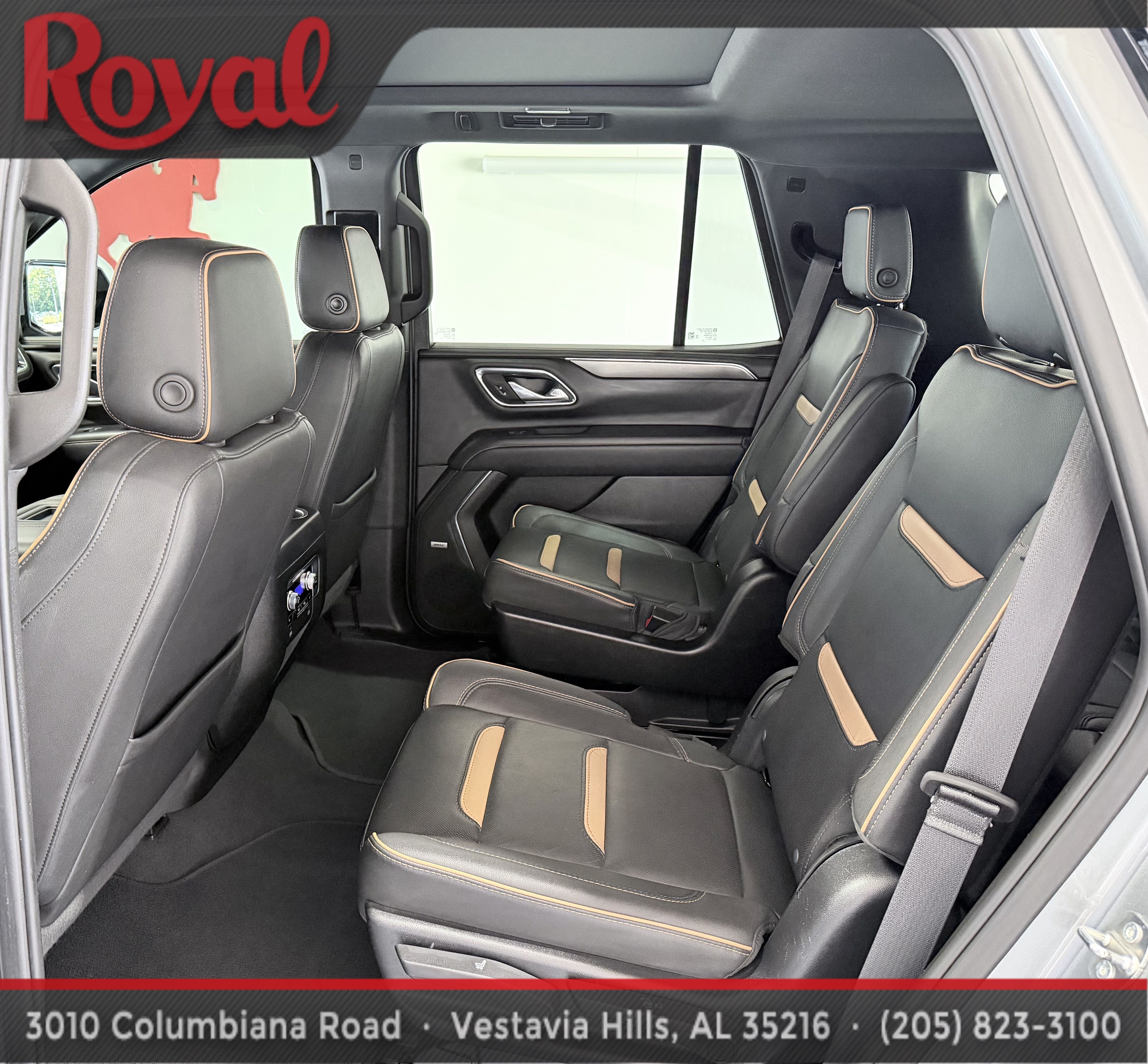 Used 2023 GMC Yukon AT4 w/ AT4 Premium Plus Package AWD/4WD image 16
