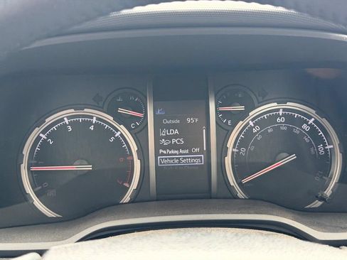 Certified 2021 Toyota 4Runner Limited w/ Convenience Package (TMS) AWD/4WD image 21