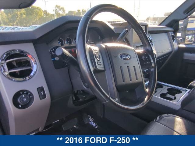 Used 2016 Ford F250 Lariat w/ Lariat Interior Package AWD/4WD image 12