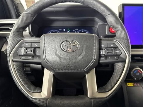 Used 2025 Toyota Tacoma TRD Off-Road w/ TRD Off Road Upgrade Package AWD/4WD image 20