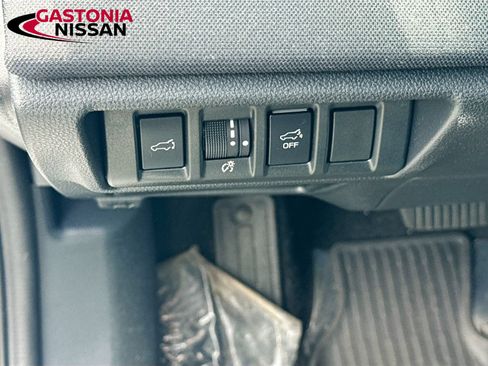 Used 2025 Subaru Outback Premium AWD/4WD image 13