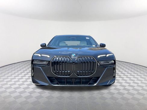 New 2026 BMW 740i RWD image 2