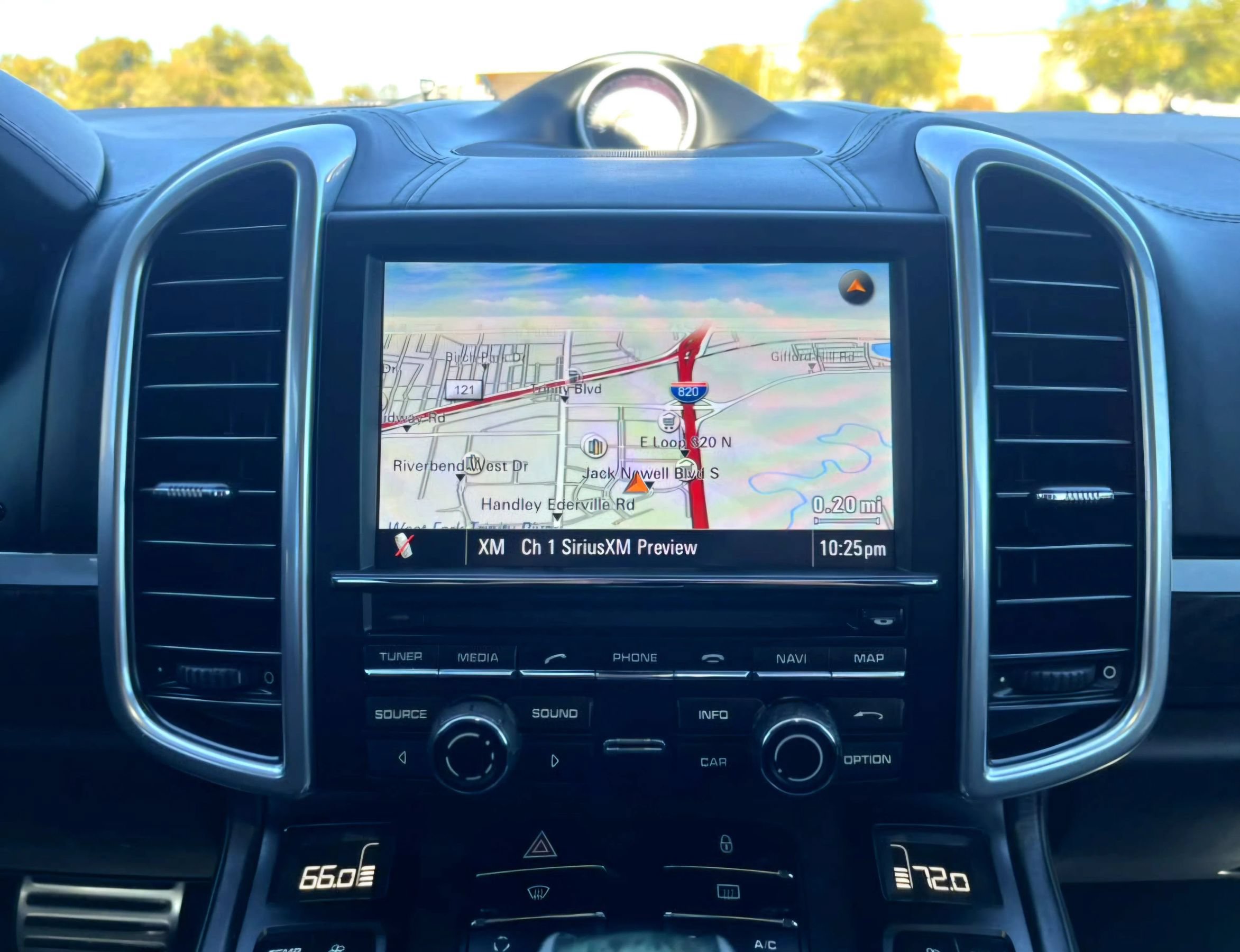 Used 2012 Porsche Cayenne S AWD/4WD image 31