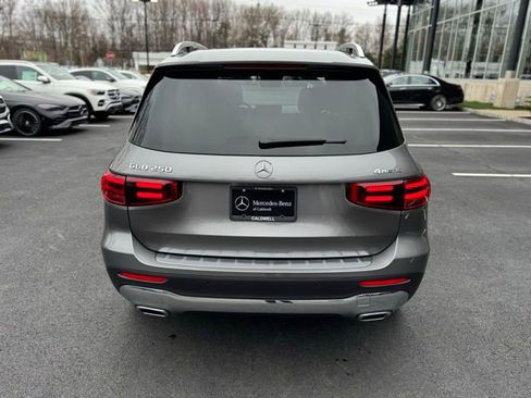 Used 2026 Mercedes-Benz GLB 250 4MATIC image 4