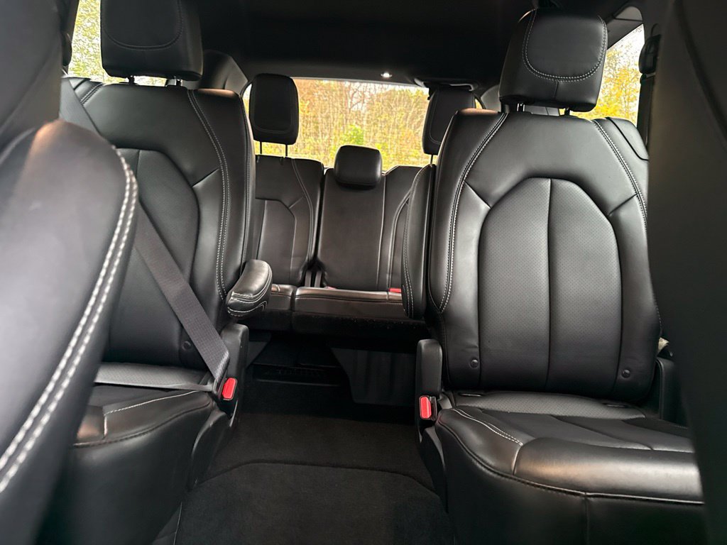 Used 2026 Chrysler Pacifica Select FWD image 24