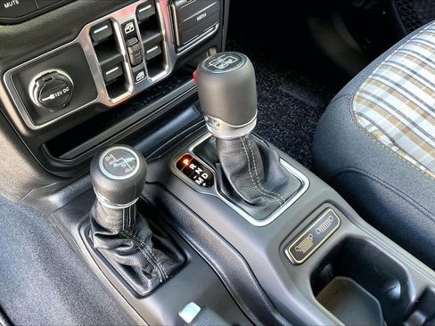 New 2026 Jeep Gladiator Sport image 29