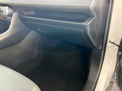 Used 2022 Toyota RAV4 LE image 34