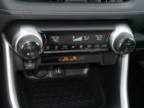 Certified 2025 Toyota RAV4 XLE AWD/4WD image 23
