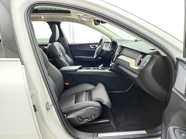 Used 2021 Volvo XC60 T8 Inscription w/ Advanced Package AWD/4WD image 14