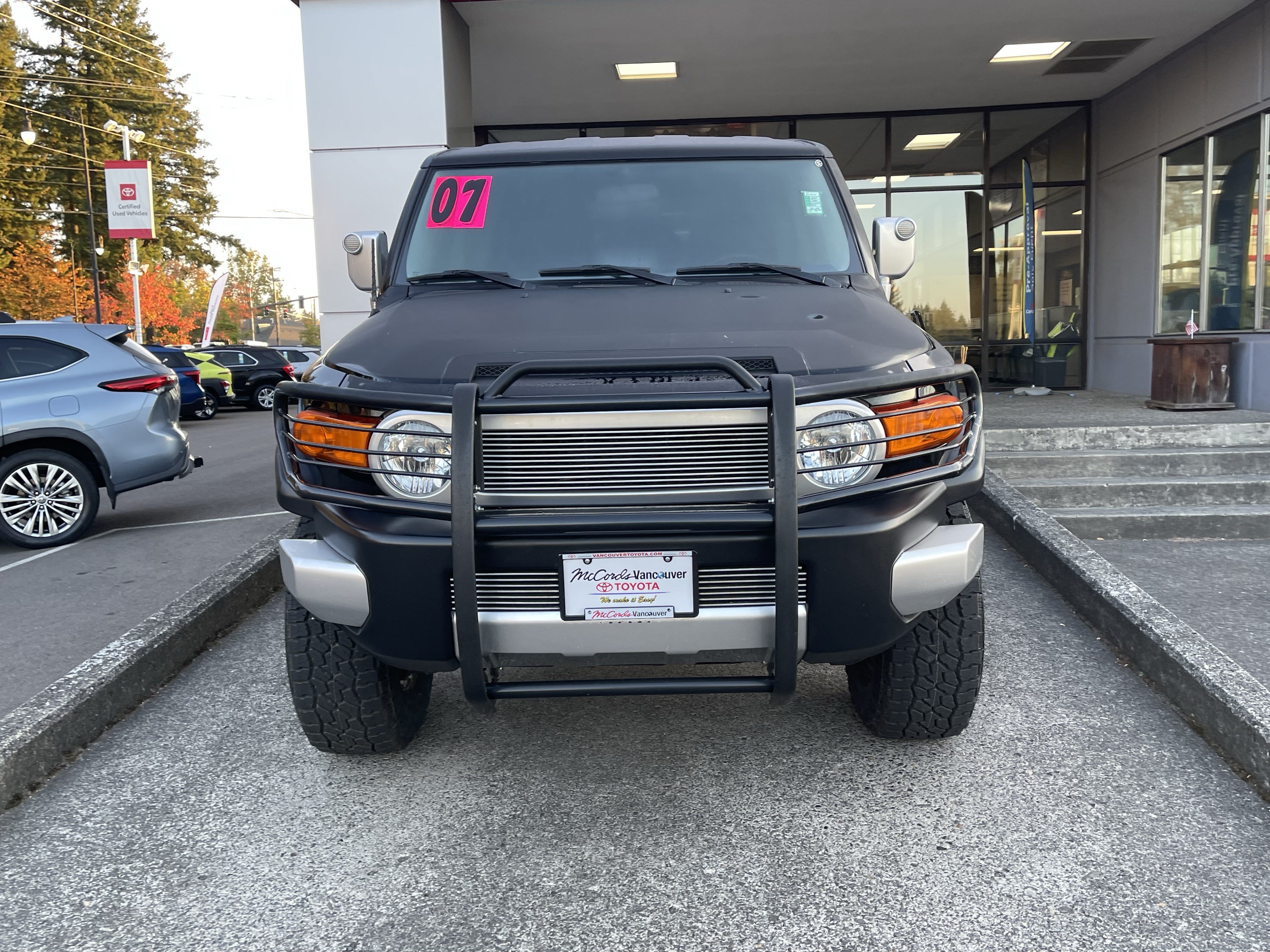 Used 2007 Toyota FJ Cruiser 4WD image 2