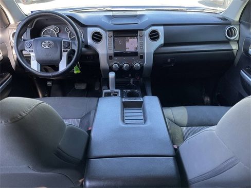 Used 2015 Toyota Tundra SR5 w/ SR5 Upgrade Package image 9