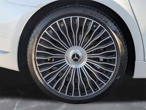 Used 2023 Mercedes-Benz Maybach S 580 4MATIC image 35