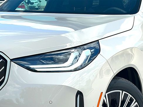 New 2026 BMW X3 xDrive30i AWD/4WD image 4