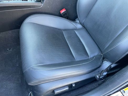 Used 2024 Honda Civic EX-L image 25