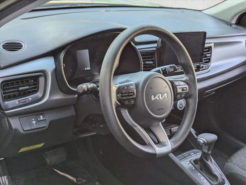Used 2022 Kia Rio S image 10