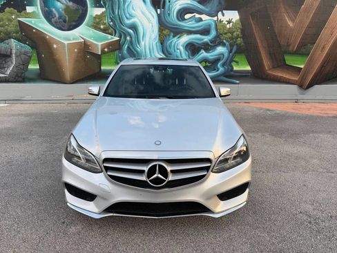 Used 2014 Mercedes-Benz E 350 4MATIC Sedan w/ Premium 1 Package image 4