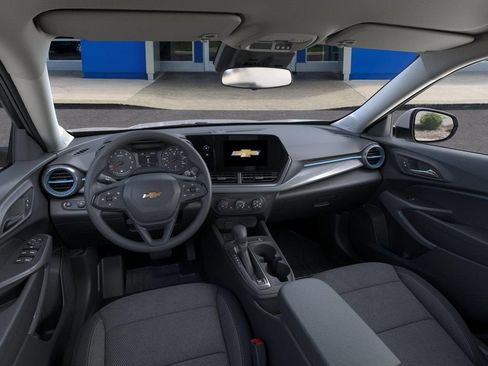 New 2026 Chevrolet Trax LS w/ LS Convenience Package FWD image 15