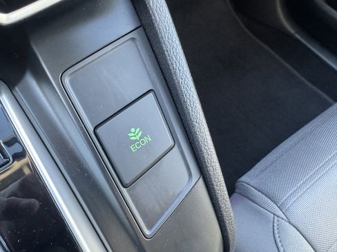 Used 2019 Honda CR-V LX image 28