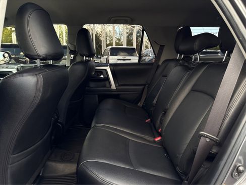 Used 2020 Toyota 4Runner SR5 image 10