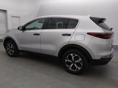Used 2020 Kia Sportage LX AWD/4WD image 3