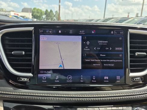 Used 2021 Chrysler Pacifica Limited w/ Premium & Safety Sphere Group AWD/4WD image 22