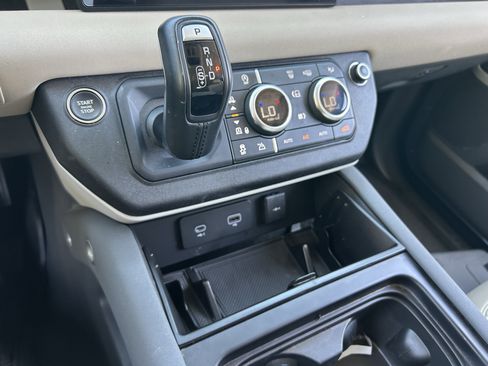 Used 2023 Land Rover Defender 110 S AWD/4WD image 24