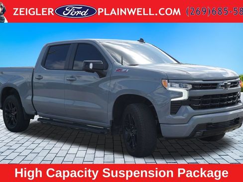 Used 2024 Chevrolet Silverado 1500 RST AWD/4WD image 7