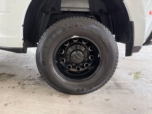 Used 2024 RAM 3500 Laramie w/ Night Edition AWD/4WD image 20