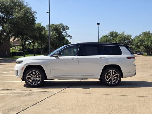 New 2025 Jeep Grand Cherokee L Summit image 3