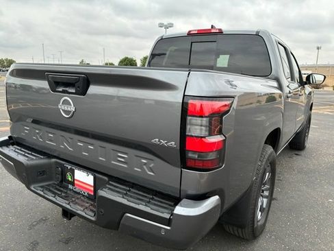 Certified 2025 Nissan Frontier SV w/ SV Convenience Package AWD/4WD image 6
