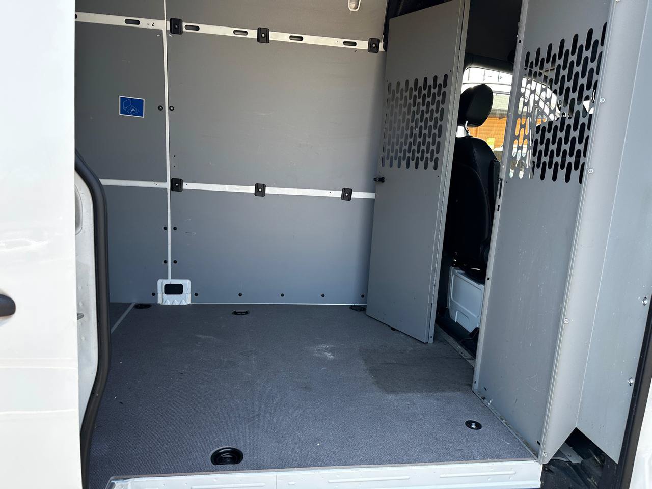 Used 2023 Mercedes-Benz Sprinter 1500 image 18