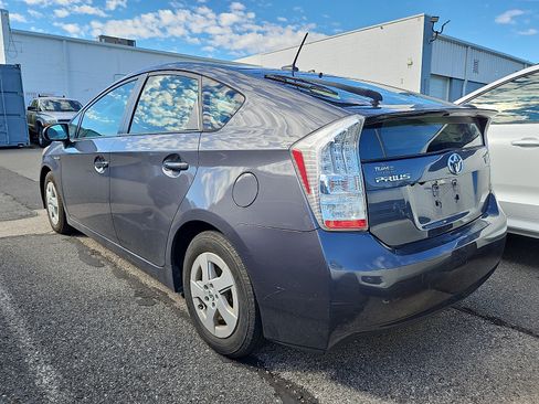 Used 2011 Toyota Prius Four w/ Navigation Pkg FWD image 5