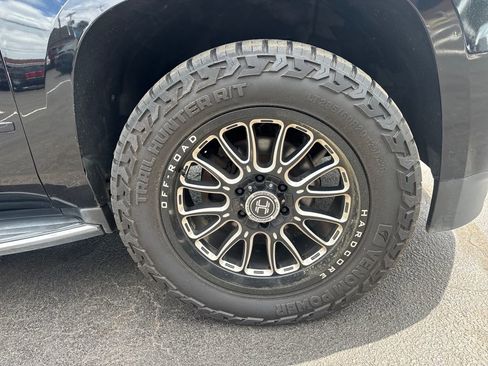 Used 2017 Chevrolet Suburban Premier AWD/4WD image 54