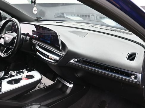 Used 2024 Cadillac Lyriq Tech RWD image 16